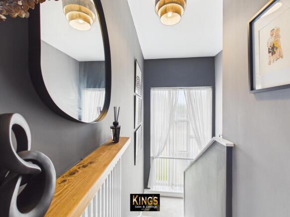 3 bed Semi-Detached for sale Image 11