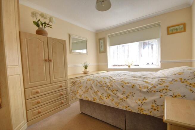 2 bed Semi-Detached for sale Image 7