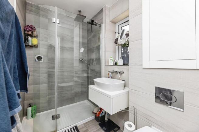 3 bed Semi-Detached for sale Image 8