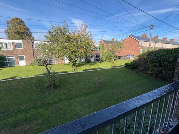 1 bed flat to rent General Bucher Court, Bishop A