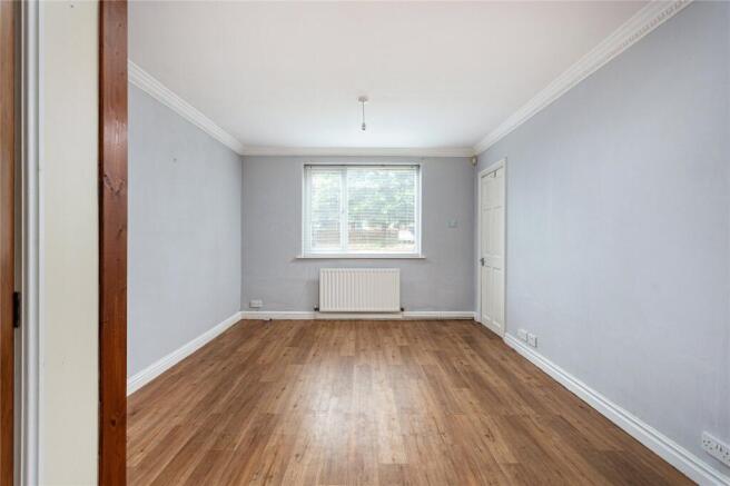 4 bed Semi-Detached for sale Image 6