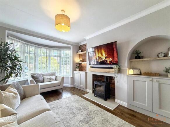 3 bed Semi-Detached for sale Image 4