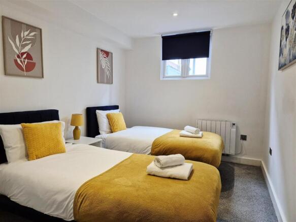 Bedroom 1.jpeg