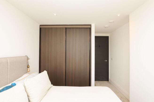 2 bed Apartment to rent Image 12