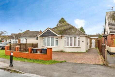 Woodside Avenue, Northampton, Northamptonshire, NN3
