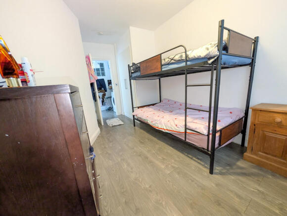 4 bed Block of Apartments for sale Image 8