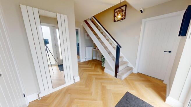 4 bed Detached for sale Image 10