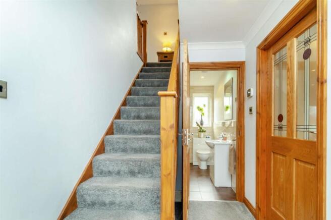 hallway (2).jpg