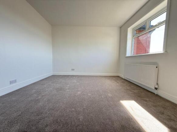 3 bed Terraced for sale Image 9