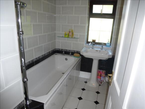 Photo 6