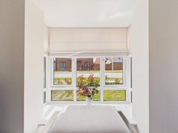 4 bed Semi-Detached for sale Image 4