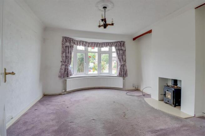 8 LILAC AVENUE INSIDE-6.jpg