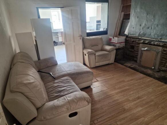 3 bed Terraced for sale Image 6