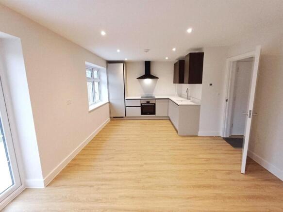 Lounge/Kitchen