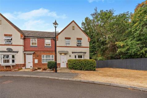 Mandarin Drive, Newbury, Berkshire, RG14