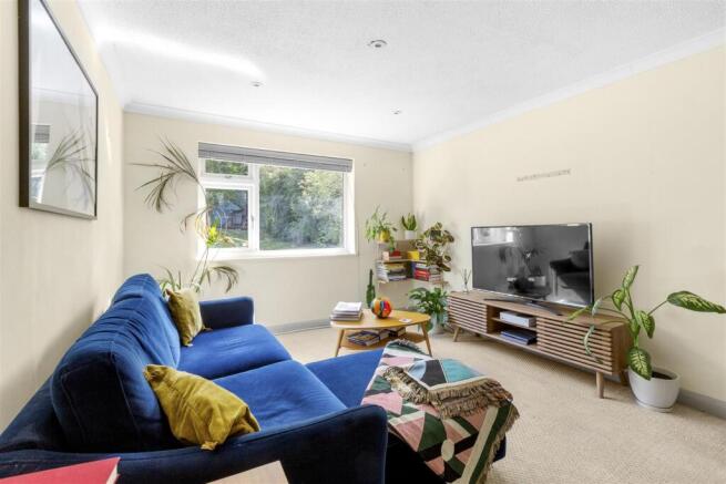 Normans Court, Micklefield Rd-7.jpg