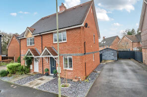 10, Marwell Road, Fleet GU51 1EB