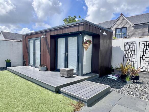 Garden Room: