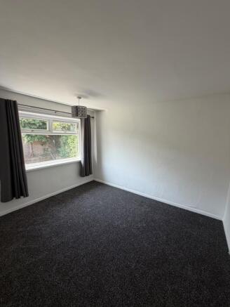 3 bed House to rent Image 7