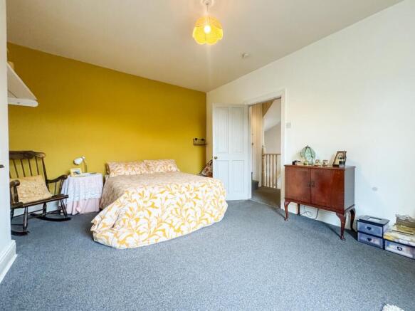 2 bed Terraced for sale Image 8