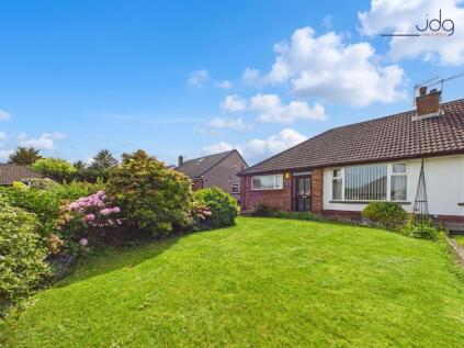 Lawnswood Avenue, Scotforth | A spacious true bungalow with mature gardens in a tucked away cul-de-sax