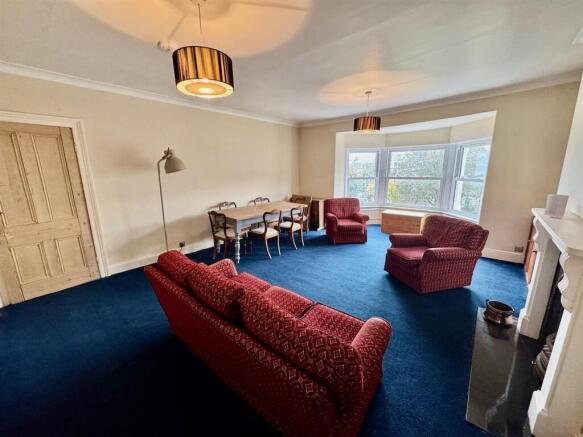 2 bed Flat for sale Image 12