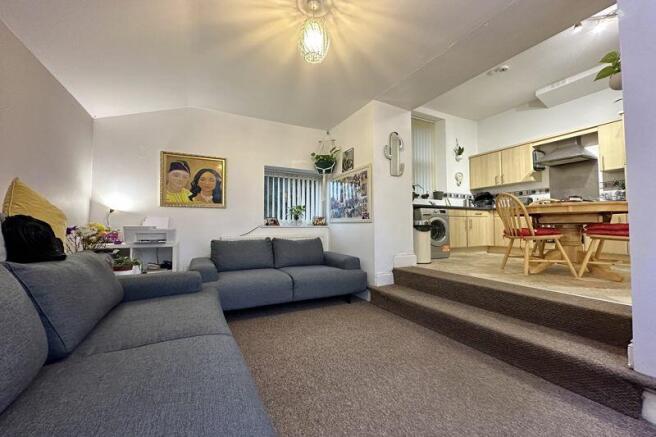 Lounge to Kitchen