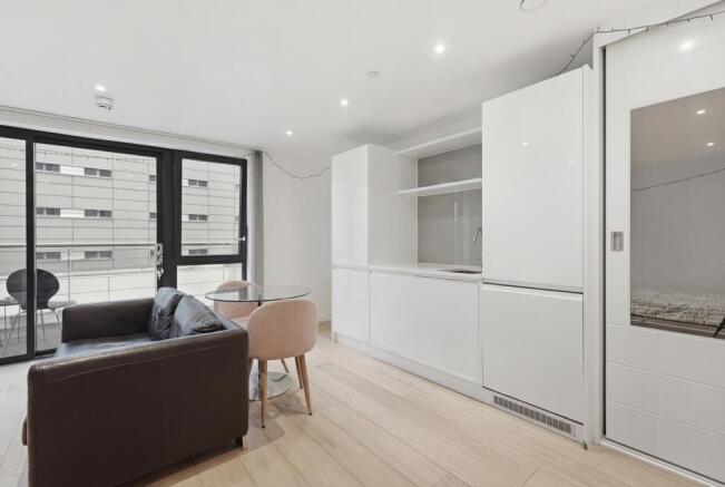 11_005_img_4698_declutter_be2173f8