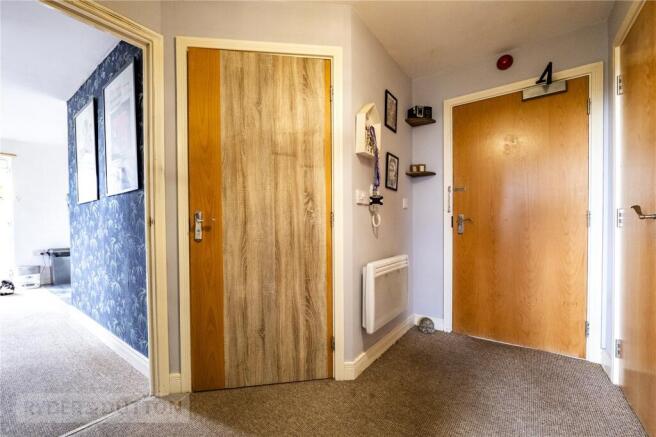 2 bed Apartment for sale Image 12