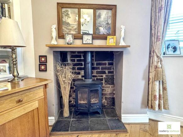 2 bed Terraced for sale Image 3