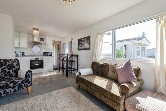 Lounge/Kitchen