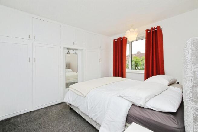 3 bed Semi-Detached for sale Image 12
