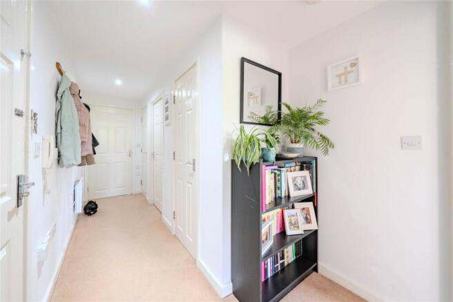 2 bed Apartment for sale Image 9