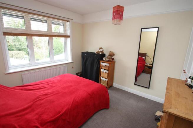 86 Bouverie Ave-bedr