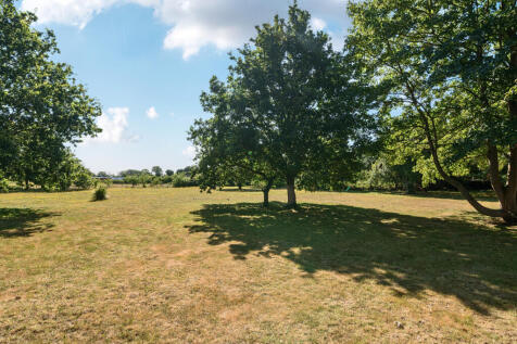 Sherriff Close, Esher, KT10