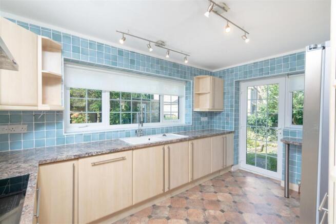 3 bed Detached for sale Image 7