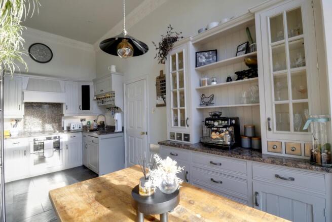 Kitchen b