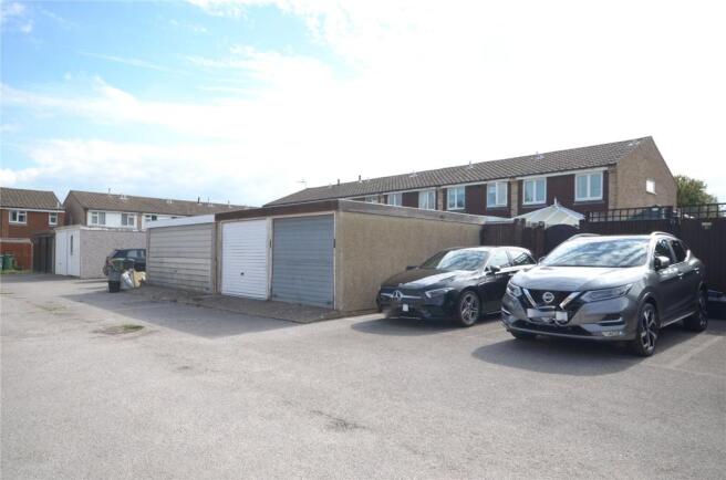 Parking/Garages