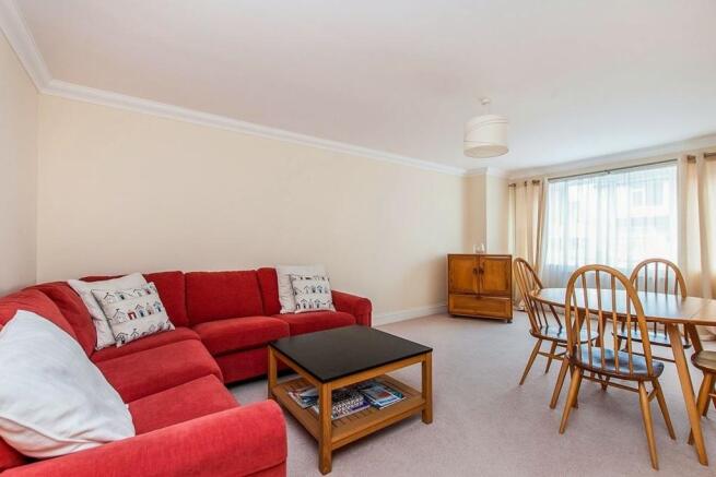 Lounge / Dining Room