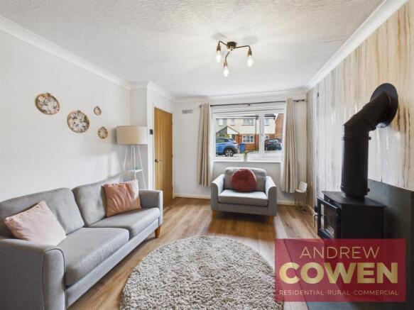 2 bed Semi-Detached for sale Image 9