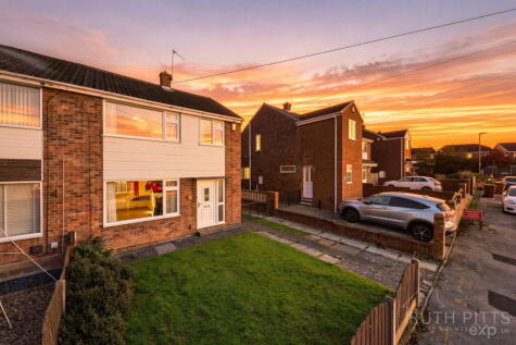 Brierley Crescent, South Kirkby, WF9