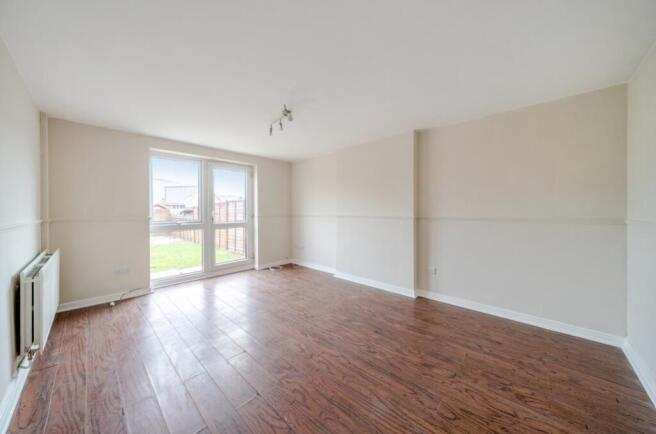 1438302-2-69cbaa2699571