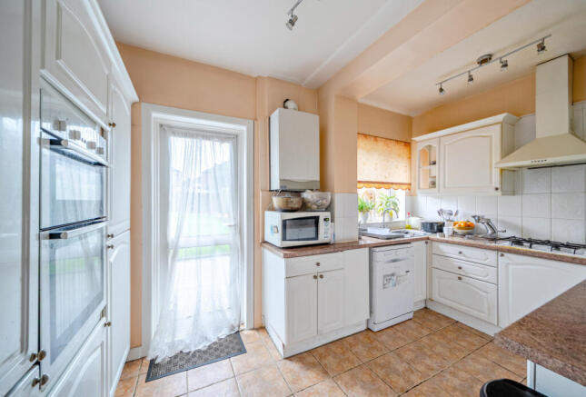 1401261-15-6970aa...