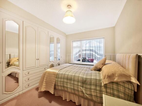 2 bed Semi-Detached Bungalow for sale Image 6