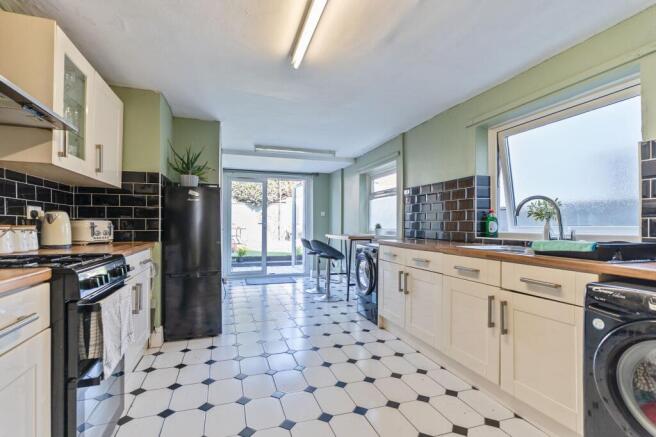 Kitchen/Dining Room