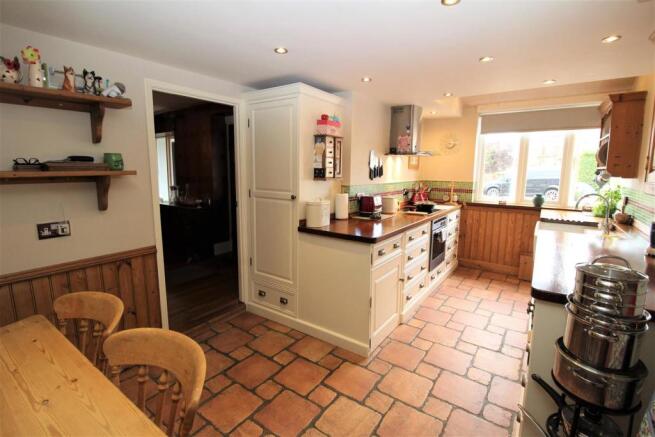 kitchen ,.jpg