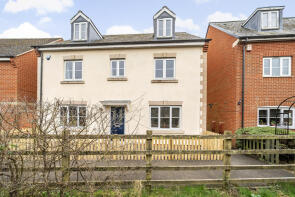 12, Southwold Close, Oakhurst, Swindon SN25 2BD
