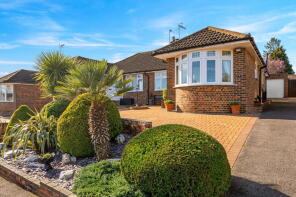 7, Dewlands, Godstone RH9 8BS