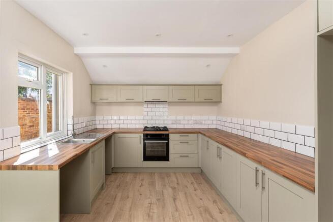 21a Gibbs Road, Banbury-7.jpg
