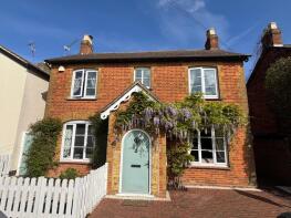 33, Crown Street, Egham TW20 9BZ